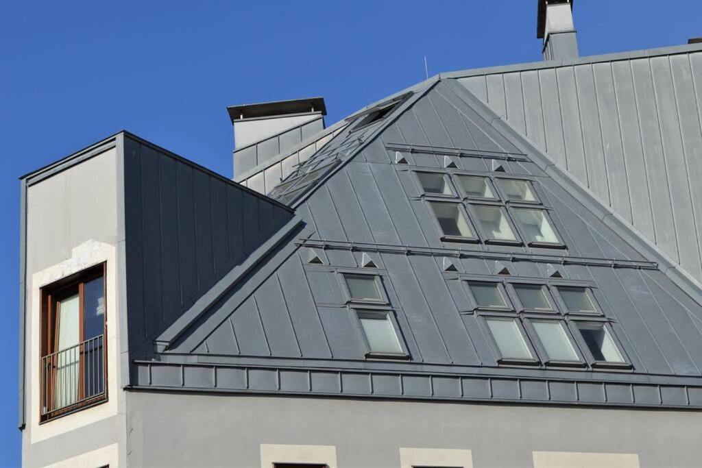 Luxury Apartment With A Balcony And View In Riga Old Town Екстериор снимка
