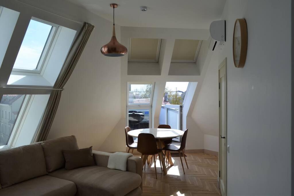 Luxury Apartment With A Balcony And View In Riga Old Town Екстериор снимка