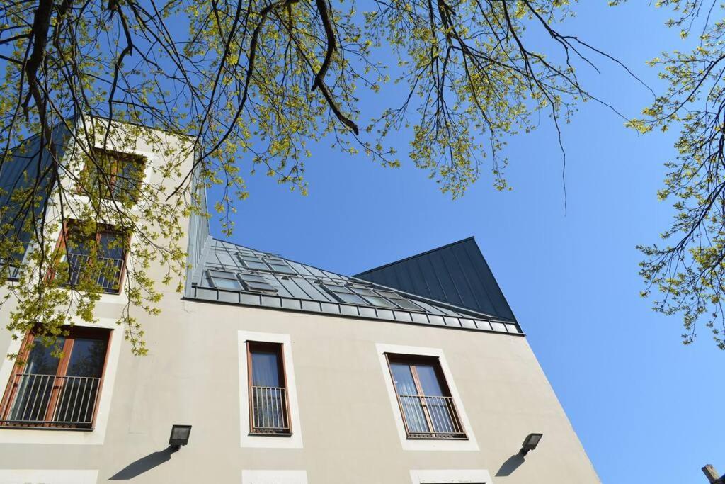 Luxury Apartment With A Balcony And View In Riga Old Town Екстериор снимка