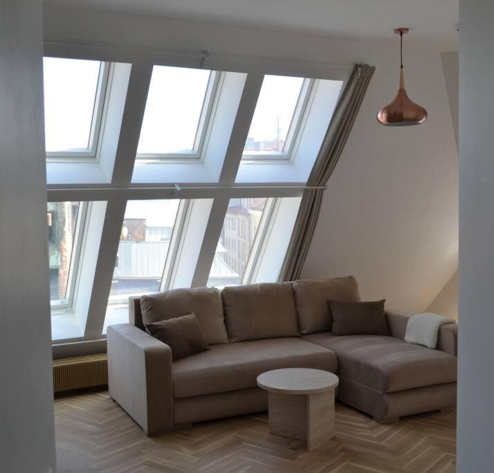 Luxury Apartment With A Balcony And View In Riga Old Town Екстериор снимка
