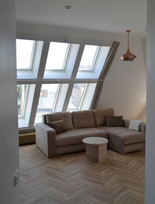 Luxury Apartment With A Balcony And View In Riga Old Town Екстериор снимка